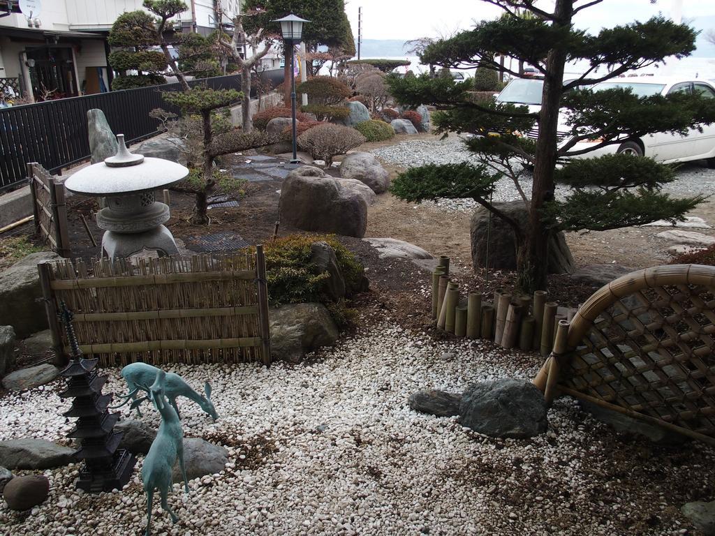 Guesthouse Hiiragi Yamanakako Bagian luar foto